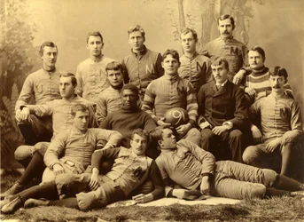 Gruppenporträt des Michigan Wolverines Football-Teams, 1890